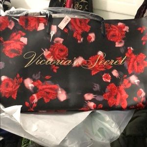 Victoria’s Secret tote